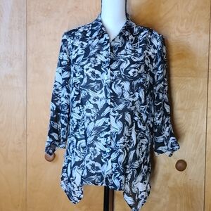 Adorable Kathy Che blouse black white print - 10